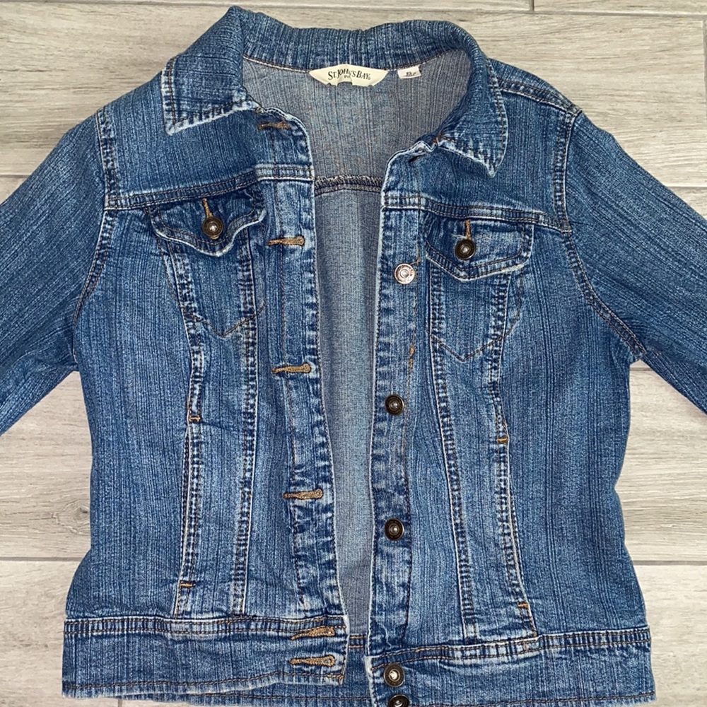 EUC Women’s St. John’s Bay Petite Small Denim Jacket